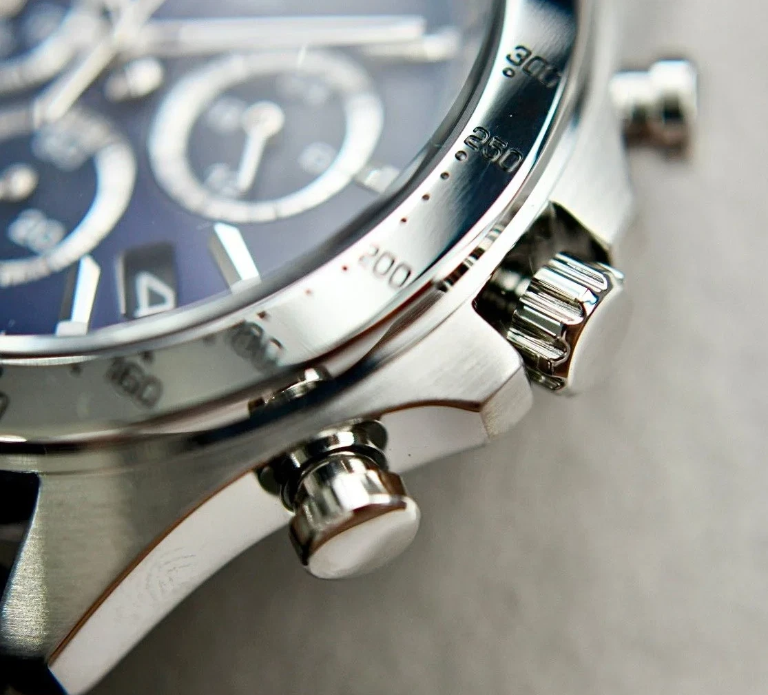 Seiko SBTR019 blue leather strap detail